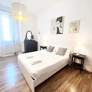 Appartamento Tirso 9 - Con Posto Auto, Milano